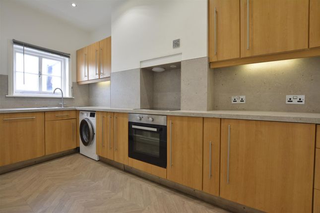 67A, Warley Hill, Brentwood photo 4