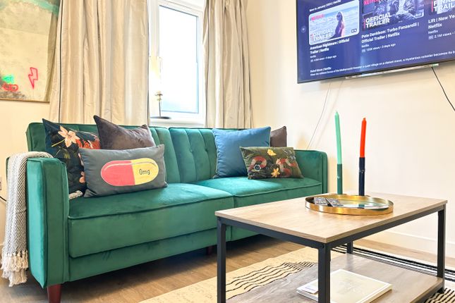 Flat for sale in Paxton Place, London