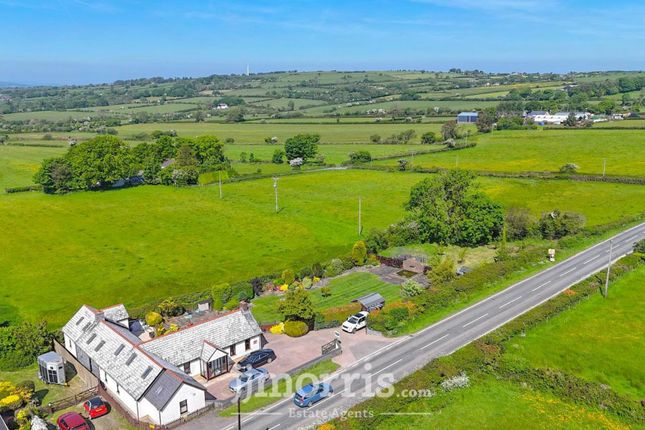 3-bed house on Tanyffynnon, Boncath, £425,000