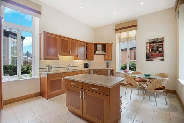 27, Laurel Way, Bridge Of Weir photo 4