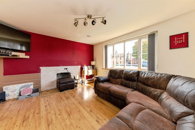 20, Meakers Way, Alford photo 2