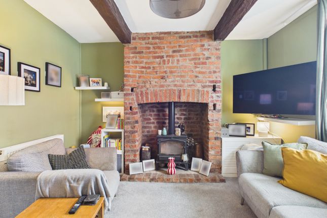 62, FOUNTAIN STREET, HYDE photo 2