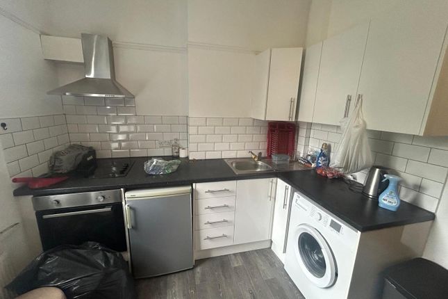 Room 2, 74A, Aldermans Hill, London photo 2