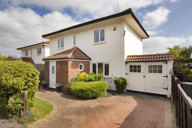 Detached house for sale in Brookmead, Hildenborough, Tonbridge