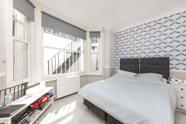 Lower Ground Floor Flat, 6, Perham Road, London photo 4