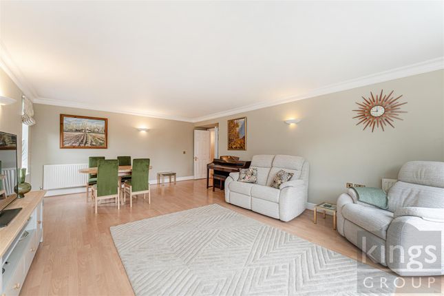 Flat for sale in The Ridgeway, Enfield