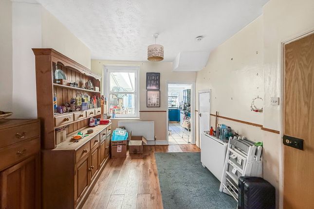 2, Bicton Street, Barnstaple photo 4