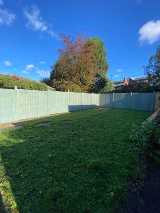 2 Greenfield Lane, Doncaster photo 2