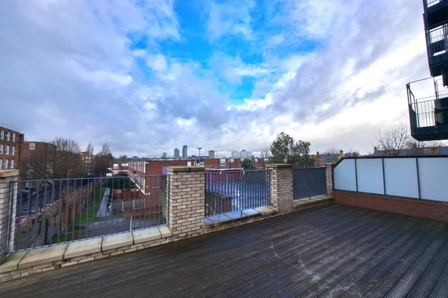 5, Gordon House, 67 Stamford Hill, London photo 3