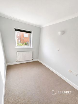 21, Lyon Street, Hampshire photo 3