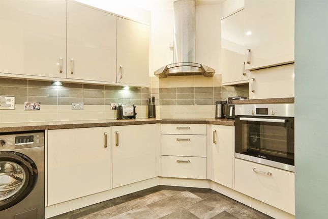 53, Jill Kilner Drive, Ilkley photo 4