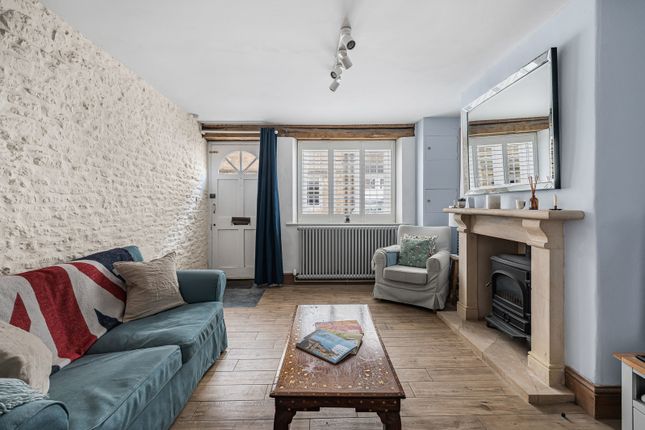 Aelia Cottage, 76, Gloucester Street, Gloucestershire photo 4