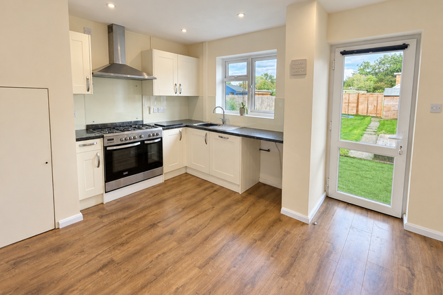 6, Braunston Lane, Daventry photo 2