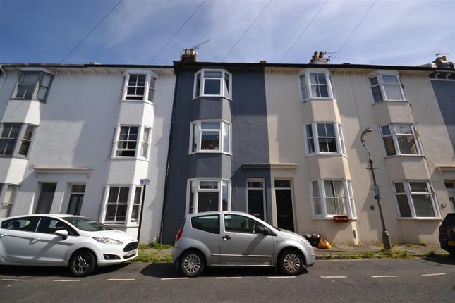 Terraced house to rent in St Martins Place, Brighton BN2