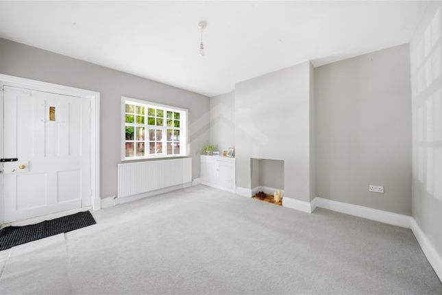 Ivy Cottage, 51, Main Street, Leicester photo 4