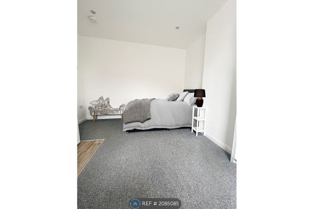 Thumbnail Room to rent in Markham Street, Wakefield