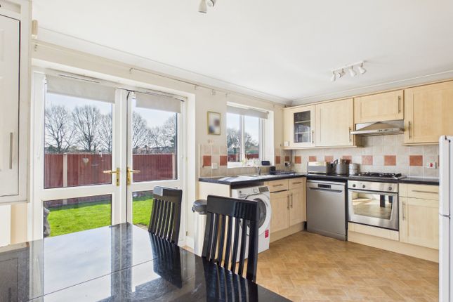 7, Vagarth Close, Barton-Upon-Humber photo 2