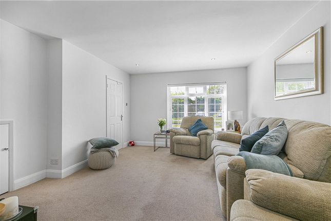 73, Hithermoor Road, Middlesex photo 2