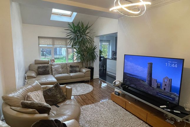 29, Douglas Avenue, Birmingham photo 3
