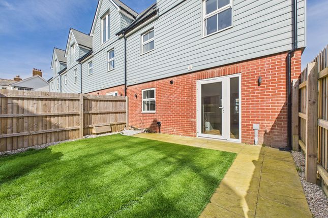 25, Burn View, Bude photo 2