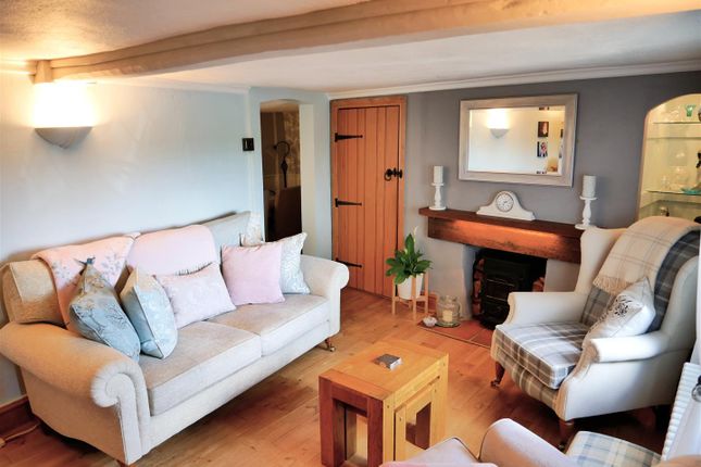 2-bed house on Cosycot, New Road, Calne, £289,000