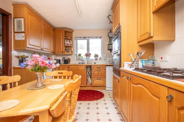 16 Lancaster Rise, Norwich photo 3