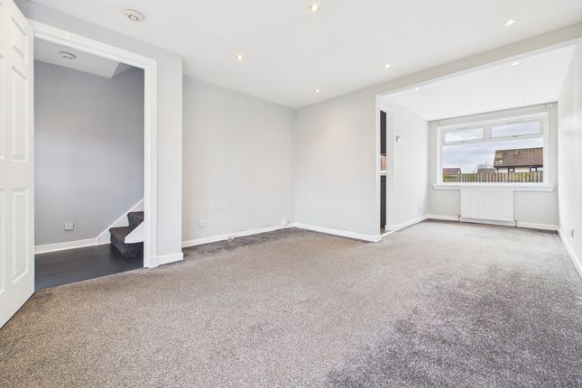 4 Mary Rae Road, Bellshill photo 2