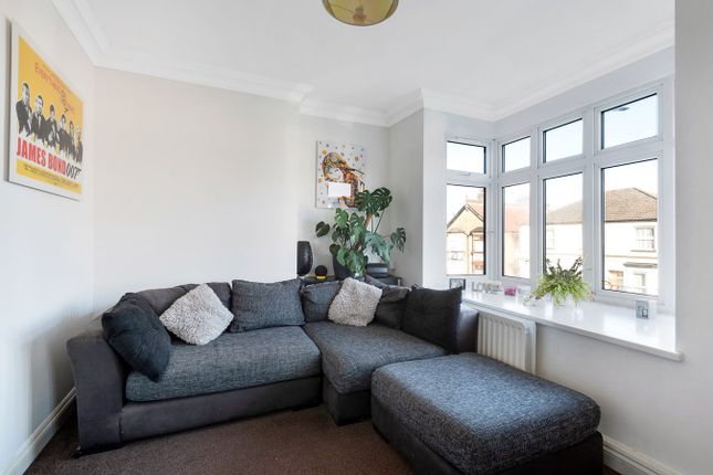 Flat for sale in College Road, Bromley