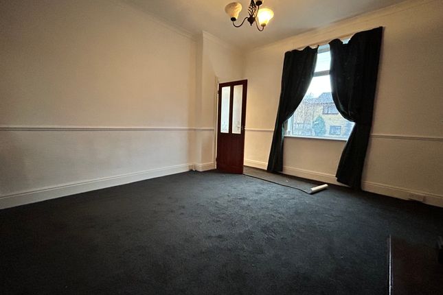 10, Jessamine Street, DEWSBURY photo 4