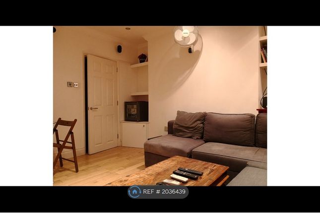 Room to rent in Horwood House, London