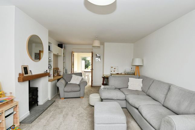 18, Scawby Crescent, Lincoln photo 3
