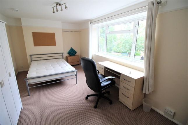 Terraced house to rent in Blossom Square, Portsmouth