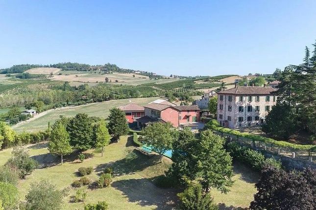Villa for sale in Piemonte, Alessandria, Monleale