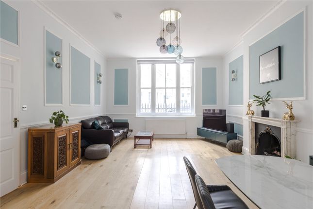 Flat for sale in Cleveland Gardens, Bayswater, London