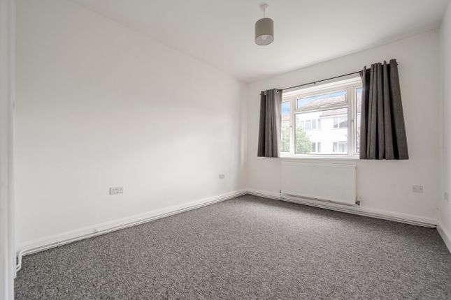 43, Hurst Avenue, West Sussex photo 4