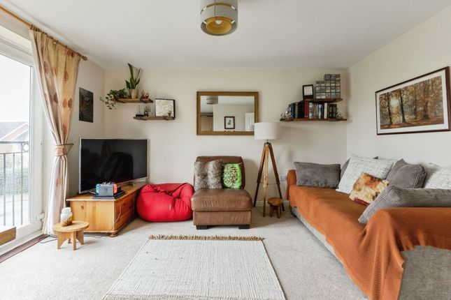 57, Holly Blue Road, Norfolk photo 2