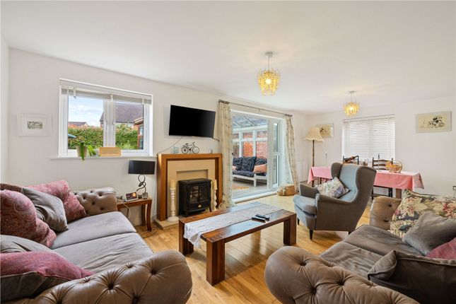 9 Ferry Drive, Chichester photo 2
