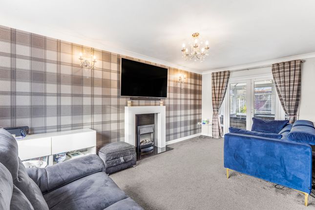38 Weeland Road, Goole photo 3