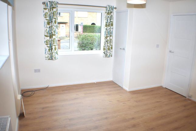 89, Chestnut Avenue, Spalding photo 4
