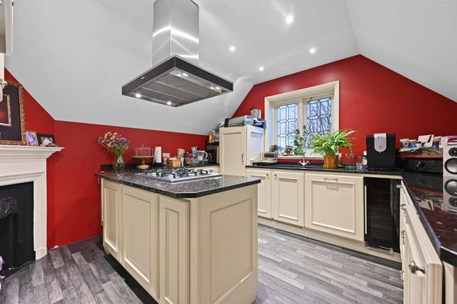 Flat C, 70, Castlebar Road, Ealing photo 2