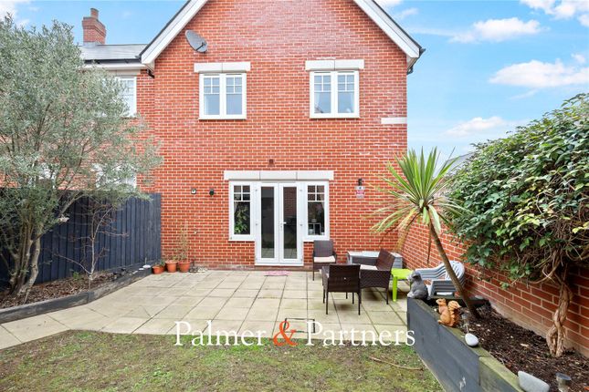Sophy Way, Mile End, Essex photo 4