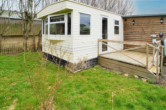 Mobile/park home to rent in Barings Field Farm, Cudworth Lane, Newdigate, Dorking, Surrey