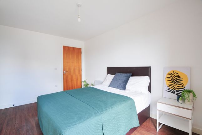 Thumbnail Flat to rent in 2 Bedroom, 2 Bath- Alto, Sillavan Way, Salford
