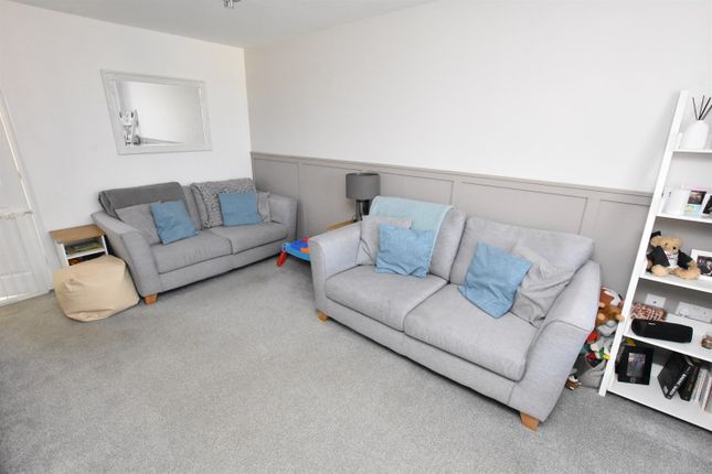 19, Rebecca Close, Sutton-In-Ashfield photo 4