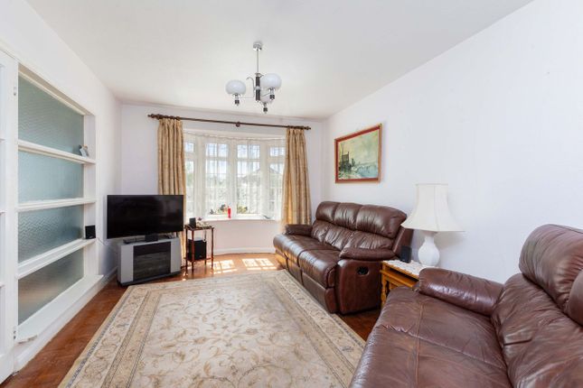 125, Gardner Road, Maidenhead photo 2