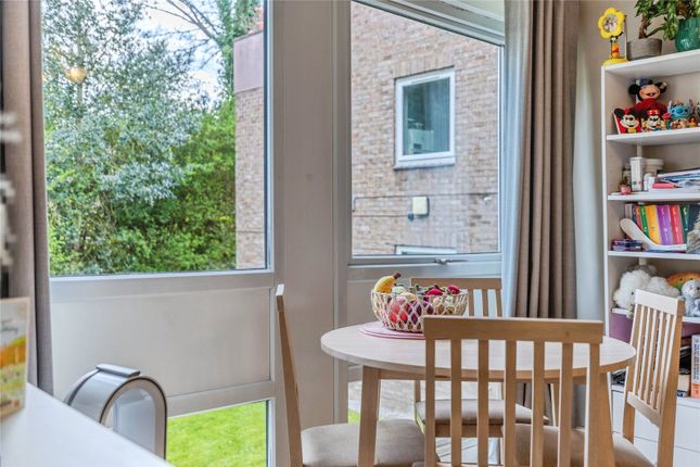 Flat 11, Appleby Gardens, 898, Manchester Road, Greater Manchester photo 3