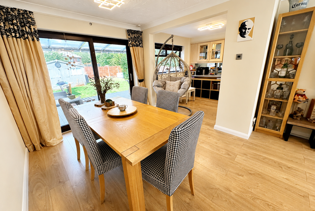 11, Malton Close Greater Manchester, Leigh photo 4