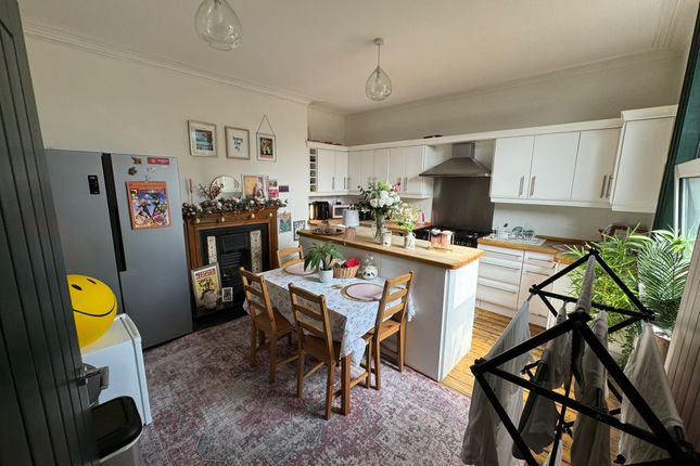 93, Westover Road, Leeds photo 3