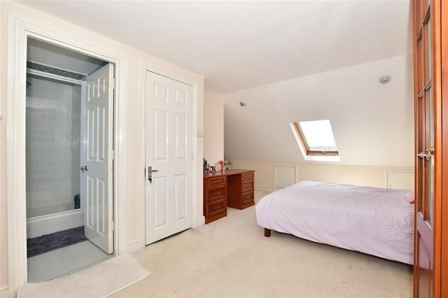 Thumbnail Terraced house for sale in Clavering Road, London