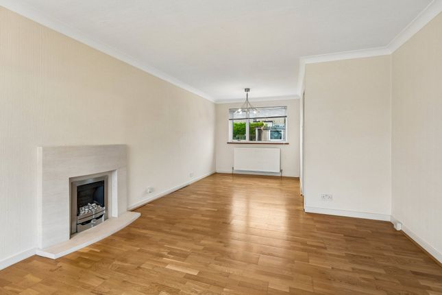 Alva Gardens, Bearsden photo 4